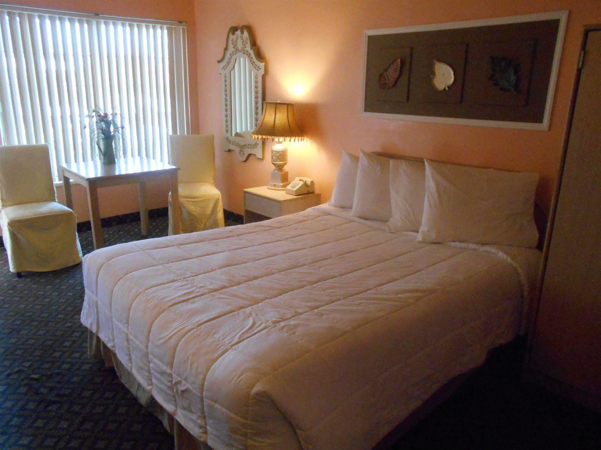 Victorian Inn Спаркс Екстериор снимка